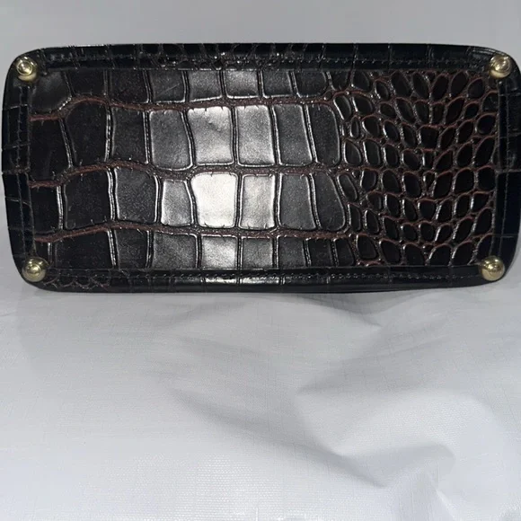 Flying Horse Doctor Elegant Crocodile Pattern Handbag - Picture 6 of 13